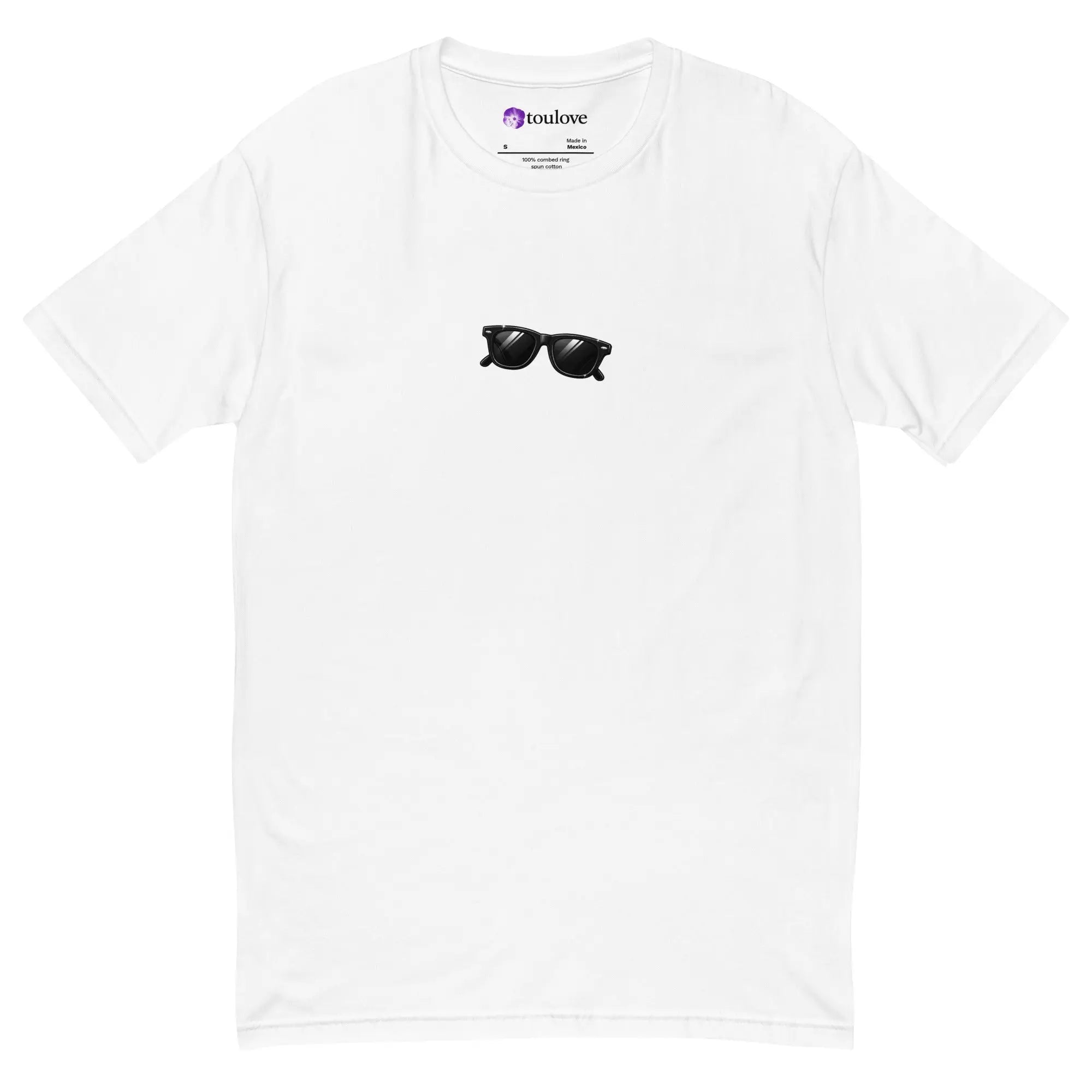 T-shirt imprimé blanc homme avec petites lunettes noires sur la poitrine.
